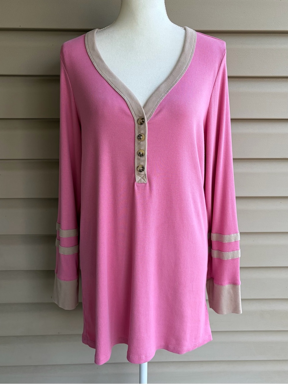 •TORRID• Pink Henley V-Neck Rib Knit Long Sleeve Top - Size 3X